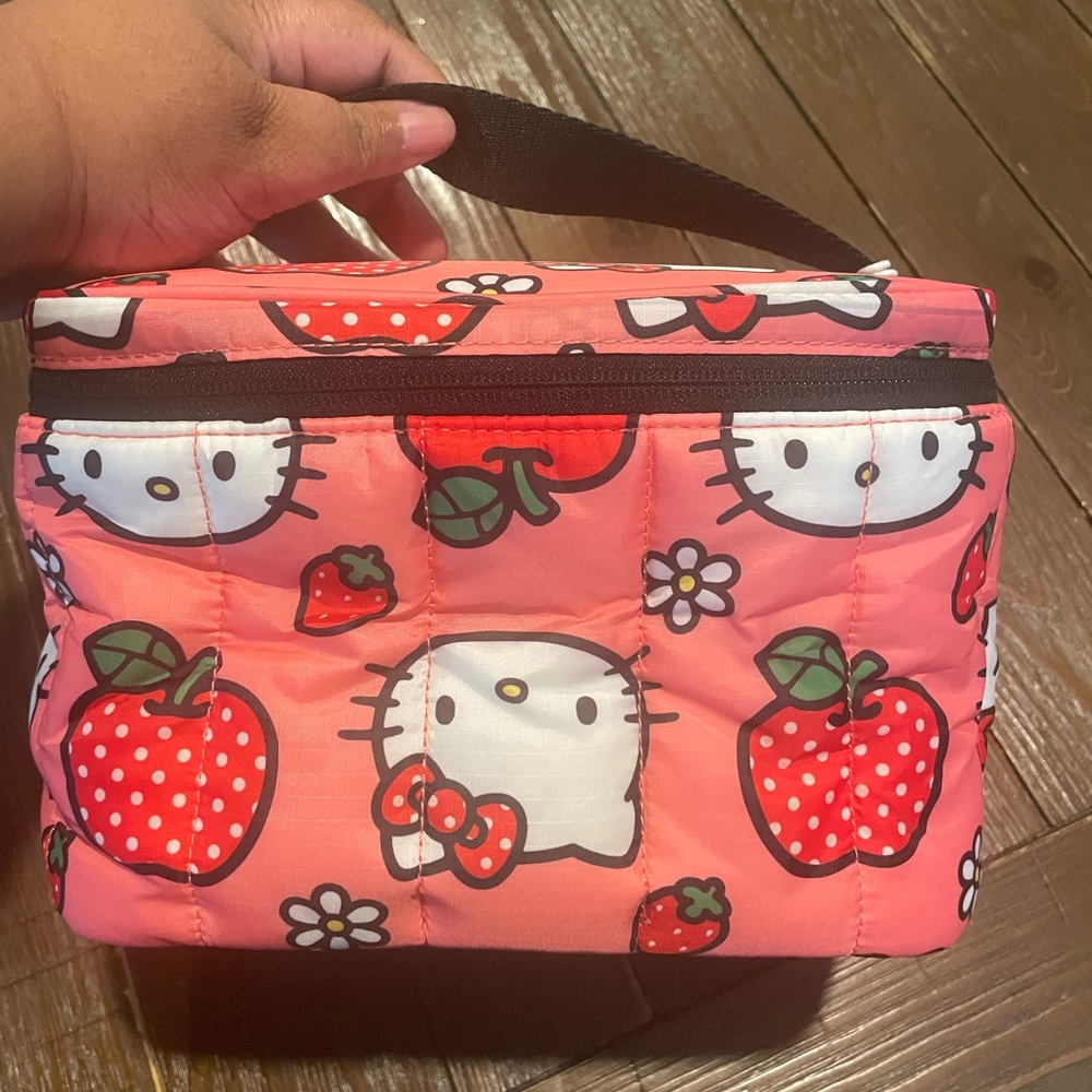 Baggu x Hello Kitty and Friends Puffy Lunch Bag - Picture 10 of 13
